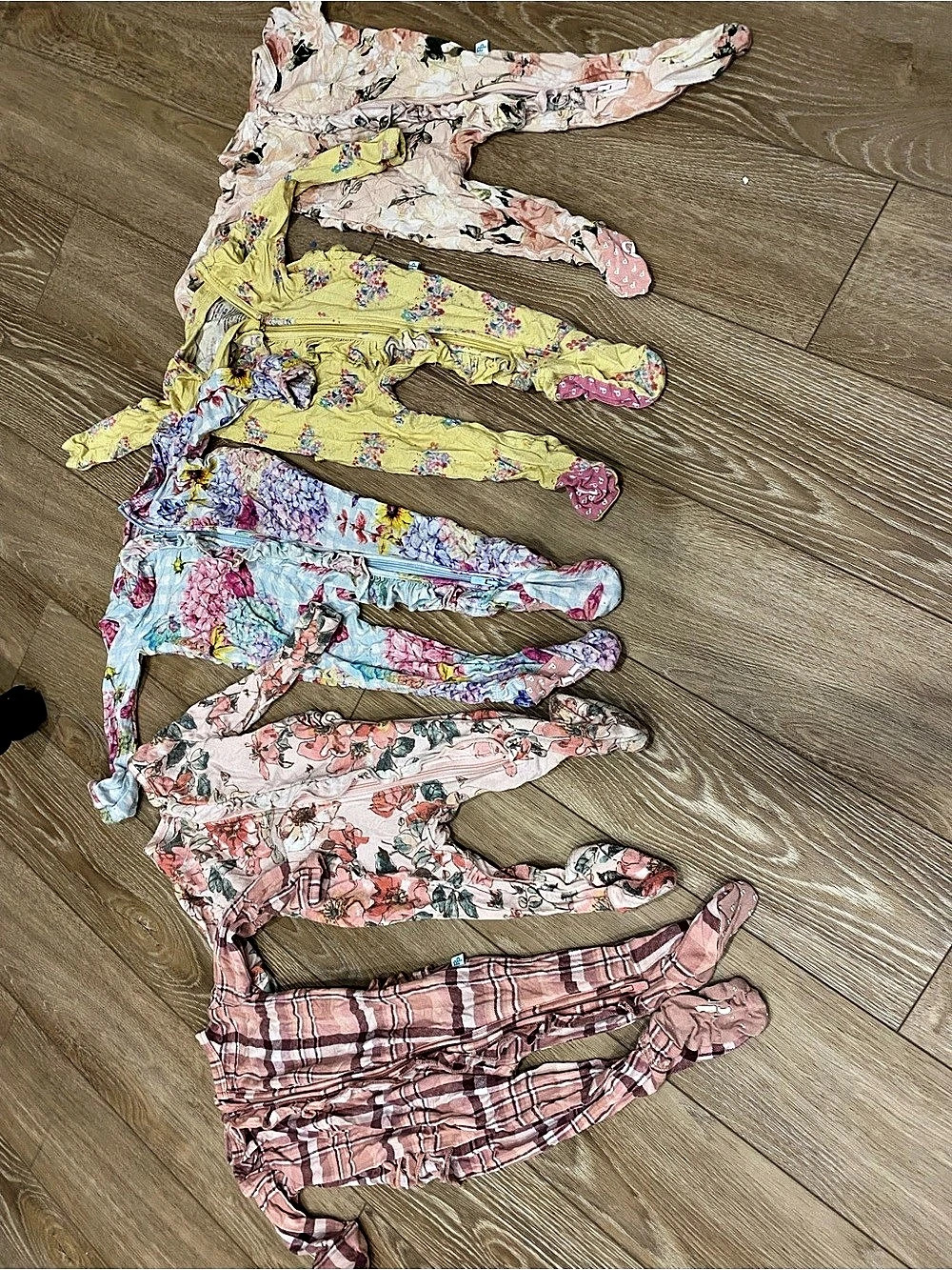 5 Bundle Posh Peanut Bamboo Viscose Zippered Footie Romper Zippy Floral 0-3M